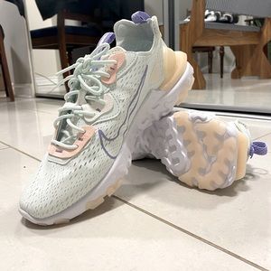 Nike Women’s React Vision in barely green/purple pulse
